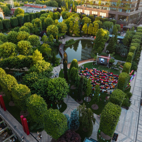 compania iulius continuă să introducă spații verzi spectaculoase în orașele din România