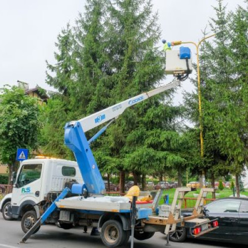<|imaginează-ți o pictogramă cu becuri sau lumină modernă|>
