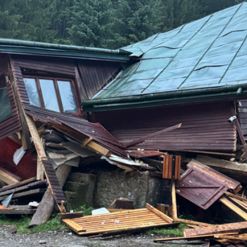 Inundații severe în județele Suceava și Neamț: autoritățile se mobilizează pentru intervenții de urgență