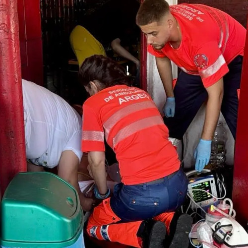 Echipaj de pompieri și ambulanță intervin de urgență în Aninoasa după un incident cu o persoană electrocutată