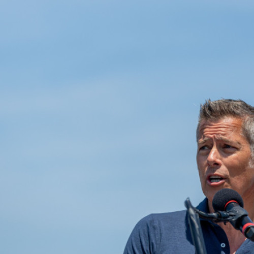 seful agentiei spatiale ruse Roskosmos, Dmitri Bakanov, a ajuns la Houston pentru discuții cu oficialii NASA, întâlnirea fiind prima față în față a liderilor celor mai mari agenții spațiale din lume de după 2018. Potrivit informó de agențiile de presă din Rusia, discuția are loc pe 31 iulie și include subiecte legate de proiecte comune, precum și viitorul programelor spațiale în colaborare.