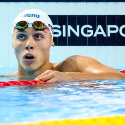 David Popovici a câștigat medalia de aur la campionatele mondiale de înot de la Singapore