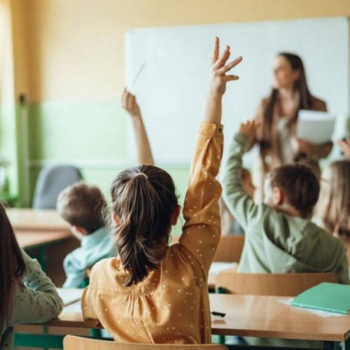 30 de unități de învățământ din județul Iași, afectate de legea „Bolojan”