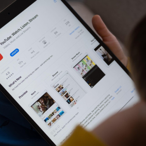 Guvernul australian a anunțat interzicerea YouTube pentru utilizatorii sub 16 ani