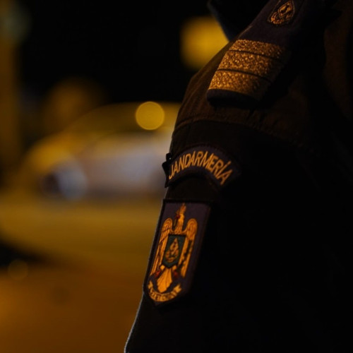 Jandarmii din Constanța au descoperit un suspect de deținere de substanțe interzise în timpul unei patrulări
