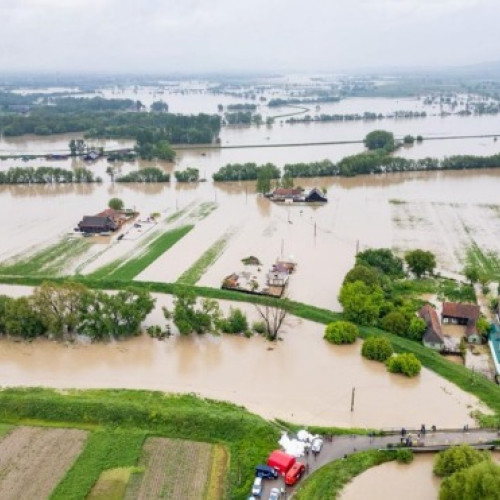 Riscul de inundații în mai multe regiuni din țară, avertizare emisă de INHGA