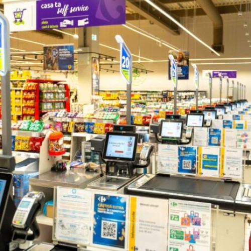 Carrefour România lansează un program de reduceri pentru luna august