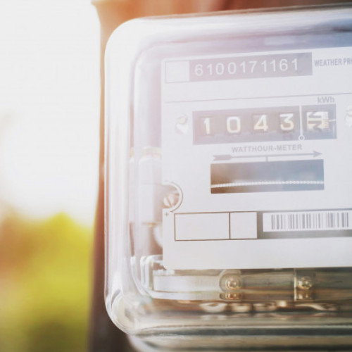 trei măsuri pentru reducerea prețului energiei electrice în România până în 2026