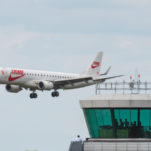 Haos pe aeroporturile din Marea Britanie cauzat de o defectiune tehnica majora