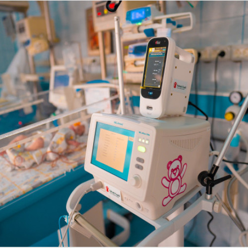 Modificare a Codului Fiscal riscă programul de dotare a maternitatilor derulat de Salvati Copiii