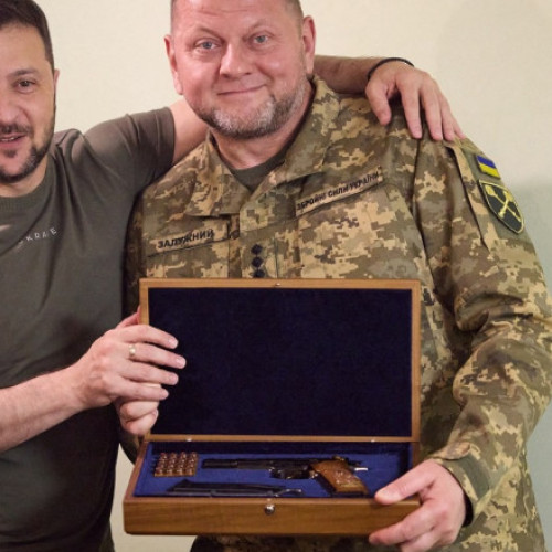 Oficiali militari și guvernamentali ucraineni, implicați într-o presupusă conspirație împotriva lui Zelenski