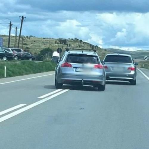 Șofer inconstient surprins făcând o depășire riscantă pe centura Cluj Nord-Est
