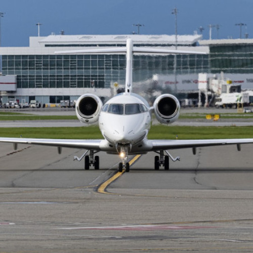 zbor al Delta Airlines cu aterizare de urgență pe aeroportul din Minneapolis după turbulențe severe