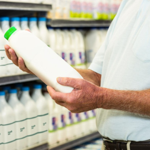 Avertisment dur din partea ANPC pentru comercianții de lactate: amenzi de 2,6 milioane de lei pentru nereguli grave