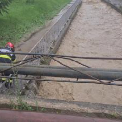 ploii torențiale în petrosani, fără inundații majore