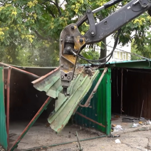 Primăria Sectorului 5 a demolat garaje ilegale și continuă proiecte pentru zone de parcare și spații verzi