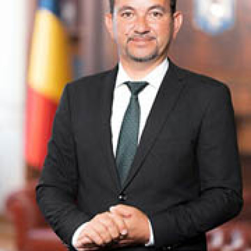 senatul a cheltuit peste un milion de lei pe achiziții de lux în intervalul în care se vor face reduceri de cheltuieli