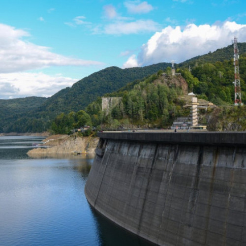 hIDROELECTRICA porneste prima etapa a golirii controlate a acumularii vidraru pentru retehnologizare majoră