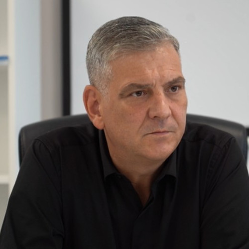 doi medici de la spitalul județean de urgență "mavromati" botoșani s-au întors din Franța după ce au plecat în concediu fără plată