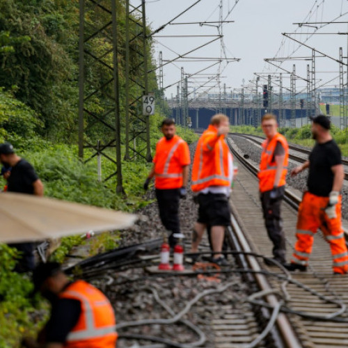 Incendiu suspect la cablurile feroviare din Germania, poliția cercetează posibil act de sabotaj