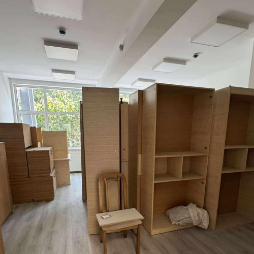 Construcție finalizată la Colegiul Național Mihai Eminescu din Botoșani, dar mobilierul nu este încă instalat