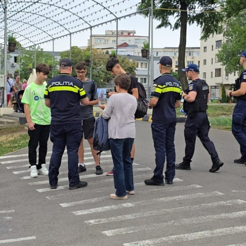 Politia din Bacău intensifică patrulele în zona festivalului Young Island