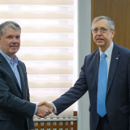 întâlnire oficială între reprezentanți, discuții despre economie și cultură în Brașov