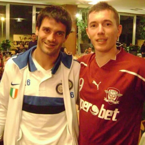 fost fotbalist român face senzație în Londra cu pizza din camionul său