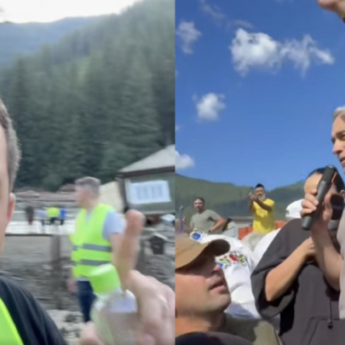 Calin Georgescu și George Simion s-au aflat în Brosteni, județul Suceava, pentru a ajuta zona afectată de inundații, însă au venit separat și nu au fost văzuți împreună în timpul vizitei. Georgescu a ajuns în localitate chiar în această dimineață, fiind prima apariție publică de după campanie, în timp ce Simion a fost acolo încă de joi seara, notează digi24.ro. Liderul AUR s-a fotografiat în timpul acțiunilor de curățare a noroiului și a publicat imagini cu echipa sa în cursul zilei anterioare.