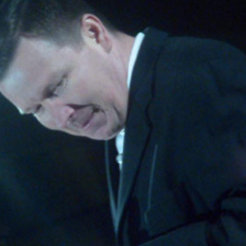 Aurel Tamas va ajuta o familie afectată de inundațiile din Bucovina