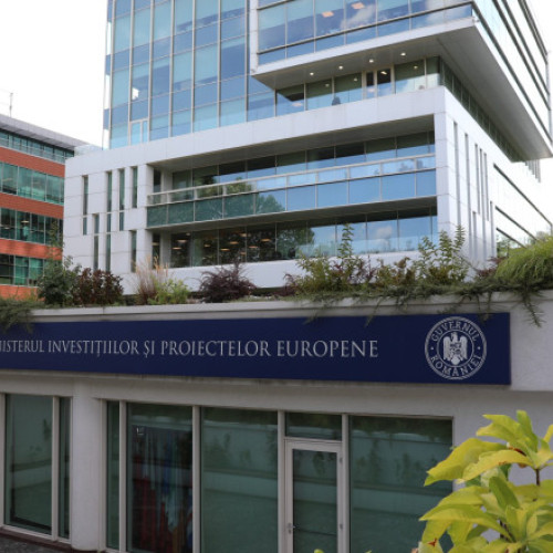 Ministrul investițiilor și proiectelor europene, dragoș pislaru, a discutat vineri seara la digi24 despre costurile mari ale chiriei pentru sediul ministerului. El a menționat că suma plătită este în conformitate cu prețul pieței pe metru pătrat și a explicat că a negociat o reducere cu proprietarul.