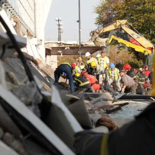 Fost ministru și alți zece suspecți, reținuți în Serbia în cazul prăbușirii gării din Novi Sad