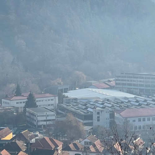 ministrul economiei, Radu Miruta, merge la Cugir după incendiul de la fabrica de arme