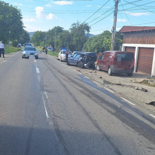 Accident rutier pe strada Ion Creanga din Târgu Neamț