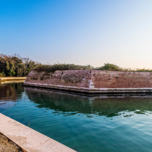 Insula Poveglia din Veneția va fi transformată într-un parc public colectiv