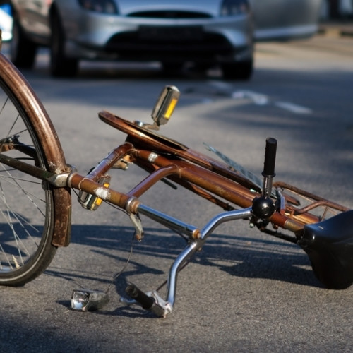 accident grav în savinești, județul neamț: biciclist lovit de autoturism și părăsit de șofer