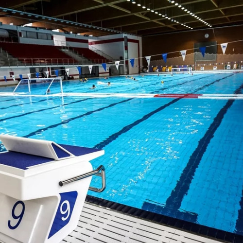 Instructorul de înot de la Dinamo arestat pentru acuzații de viol asupra unei fetițe de 7 ani