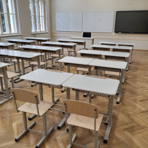 Număr de locuri libere în licee după înscrieri