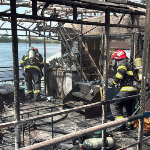 Incendiu la un ponton din Tulcea, fără victime