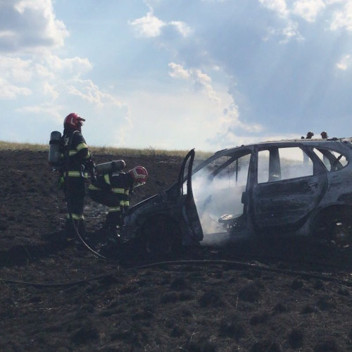 Incendiu într-un autoturism în Santimbru