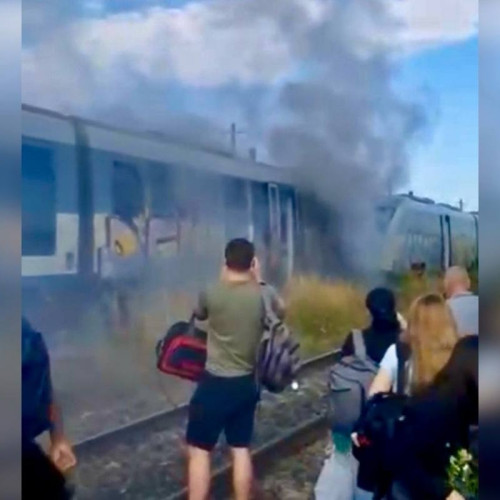 Incendiu în Gara Plopeni din Prahova, fără victime