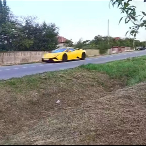 Lamborghini Huracan galben, surprins circulând cu viteză excesivă în Gorj