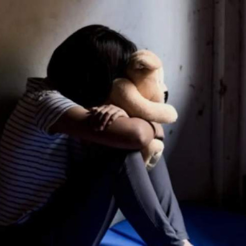 cinci tineri din județul Botoșani, trimiși în judecată pentru violul unei adolescente de 14 ani