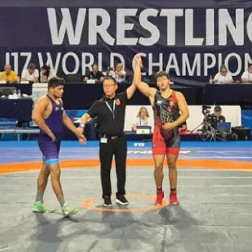 Sportivul Patru Ionut Erick, de la clubul Sportiv Petrolul Ploiești, a obținut o performanță remarcabilă la Campionatul Mondial U17