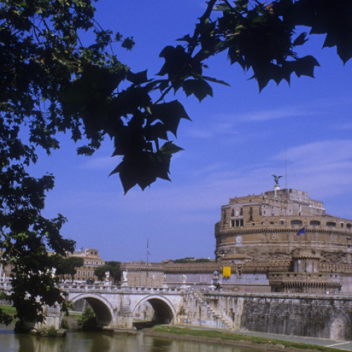 Roma va primi autonomie legislativă și financiară, conform unei noi legi aprobate de Guvernul italian