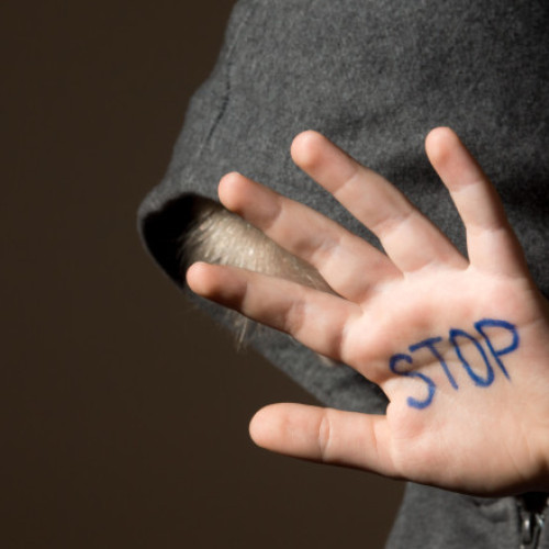 Bărbat din Craiova sangerează pentru violență în familie