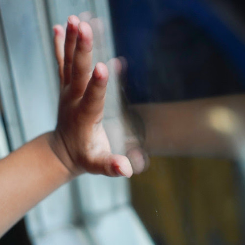 Un copil de patru ani răpit din Durnesti, Botoșani, a fost găsit după o oră