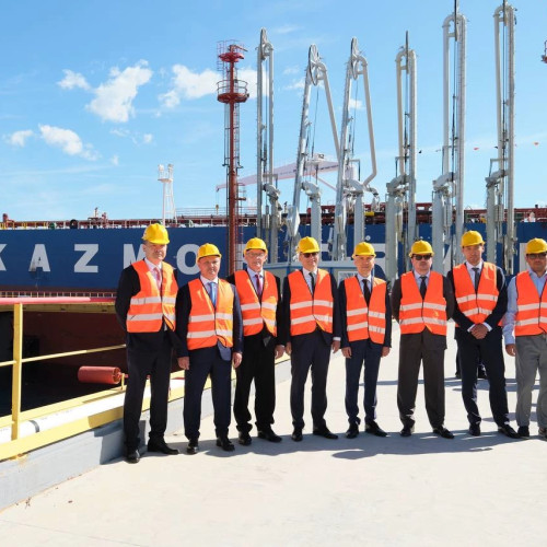 transportul titeiului din Rusia către Ungaria, prin Croaţia, marchează un nou pas pentru Kazahstan