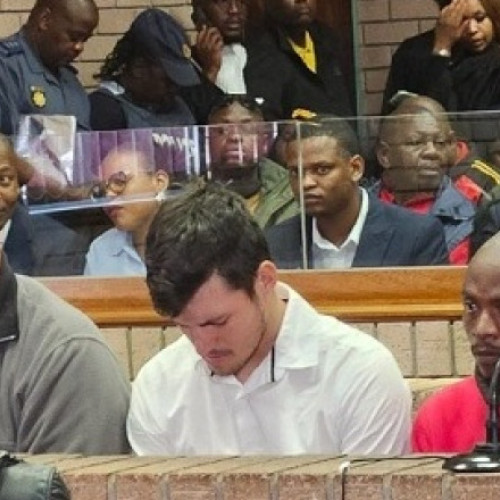 Un muncitor din Africa de Sud susține că a fost forțat să arunce cadavrele victimelor la ferma de porci