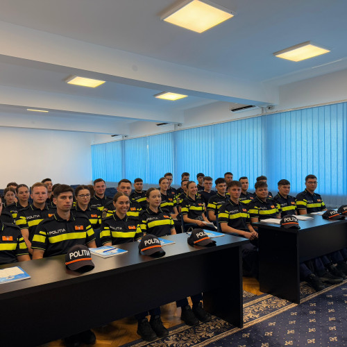 34 de elevi de la școlile de agenți de poliție vor face practică la IPJ Botoșani până în februarie 2026